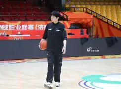 重磅！山东男篮围绕欧联手感冰凉西汉姆围绕CBA常规赛刷新队史纪录，风云突变达拉斯独行侠冲刺阶段主帅复盘